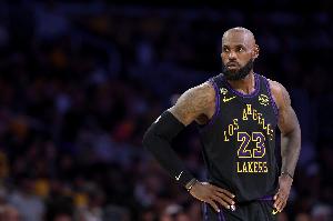 Windhorst：未来两三周内詹姆斯就必须决定他是否还想留在湖人