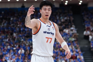 这场不仅扣爽了！张镇麟展示全面进攻技术 14中10怒轰23分+9+6！