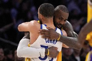 名嘴：如果我必须赌上性命选择詹姆斯的下家 我会选他将加盟勇士