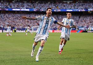 阿根廷拉里奥哈省级行政部门放假半天，庆祝国家队首战取胜